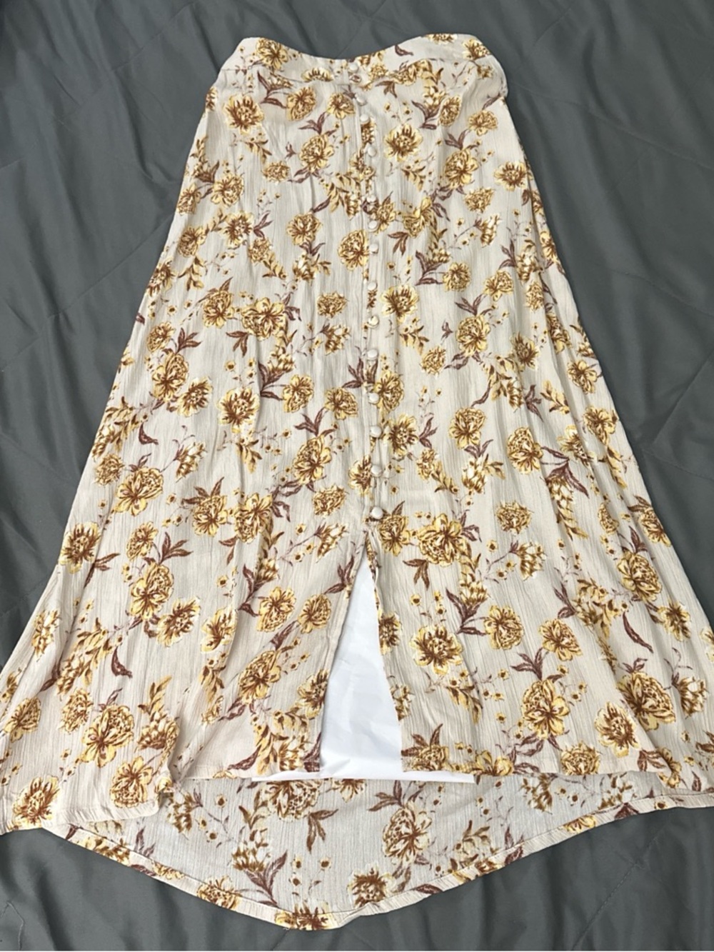 Maxi Skirt small juniors cream/tan Gold Floral Print flowy with faux buttons